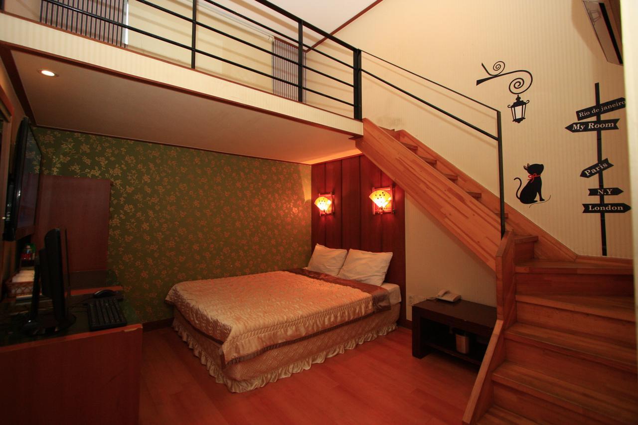 Blue Motel Boryeong Exterior foto